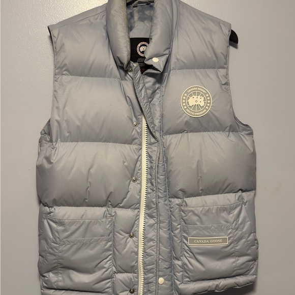 Canada Goose Men's Gray Puffer Vest - Picture 1 of 5
